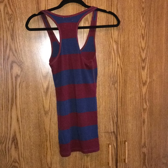 ❌SOLD❌ Abercrombie perfect stretch tank - Picture 2 of 3